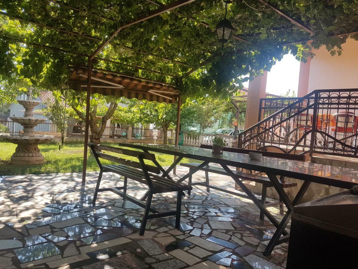 Apartman Edin Umag Buitenkant foto